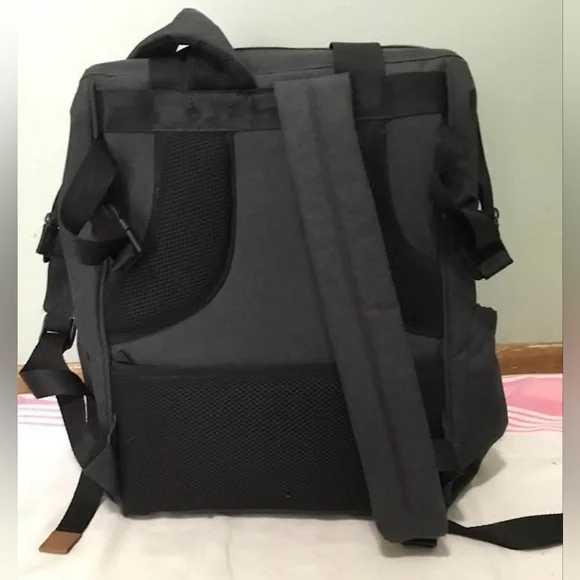 Hap Tim Multi-Function Diaper Bag - Picture 2 of 3